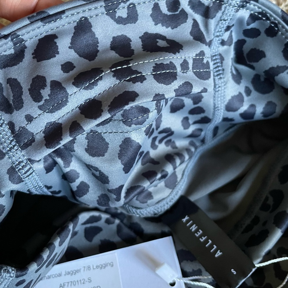 Nwt Allfenix Charcoal Cheetah Print Jagger 7/8 Le… - image 3